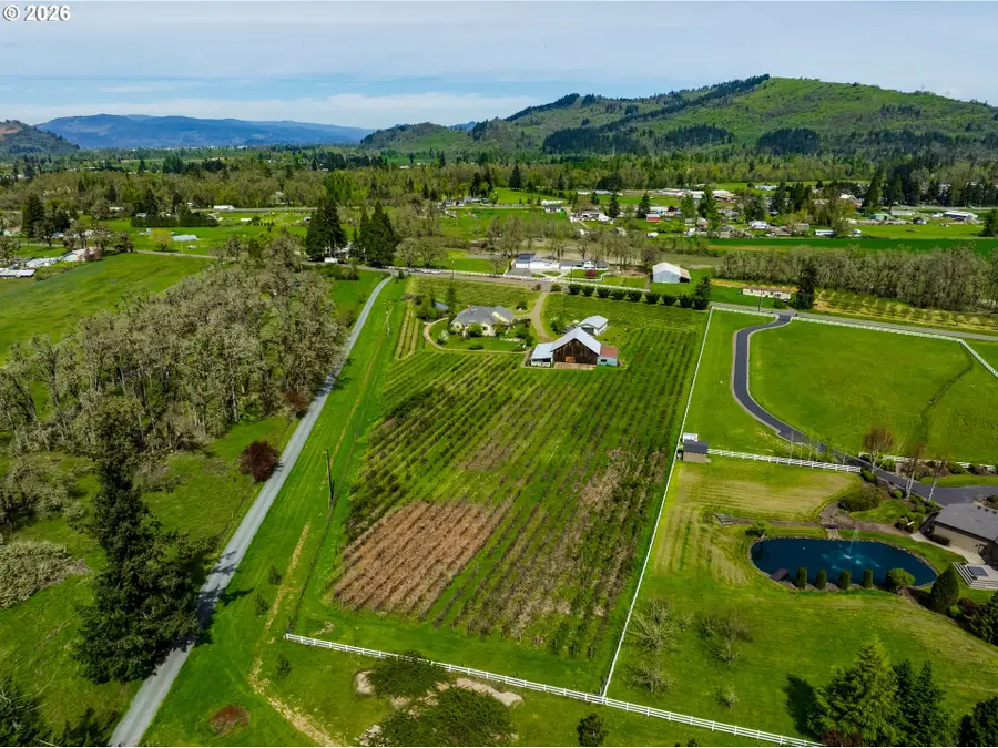 34386 Matthews Rd, Eugene, OR 97405 - #3