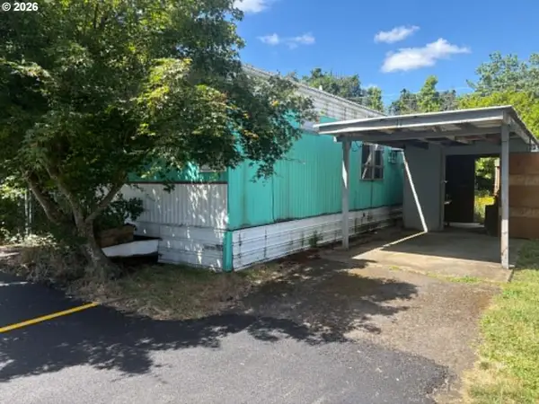4475 Daisy St #11, Springfield, OR 97478