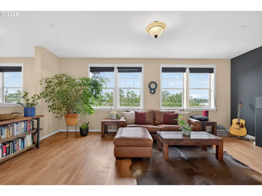 9193 NW Germantown Rd, Portland, OR 97231 - #3