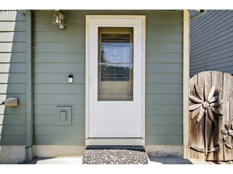 19157 SE Ash St, Portland, OR 97233 - #3