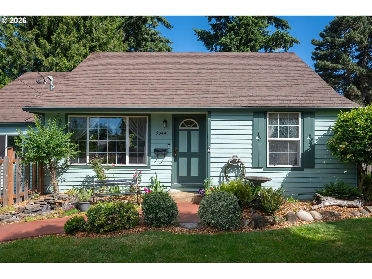 5044 NE Cully Blvd, Portland, OR 97218 - #1