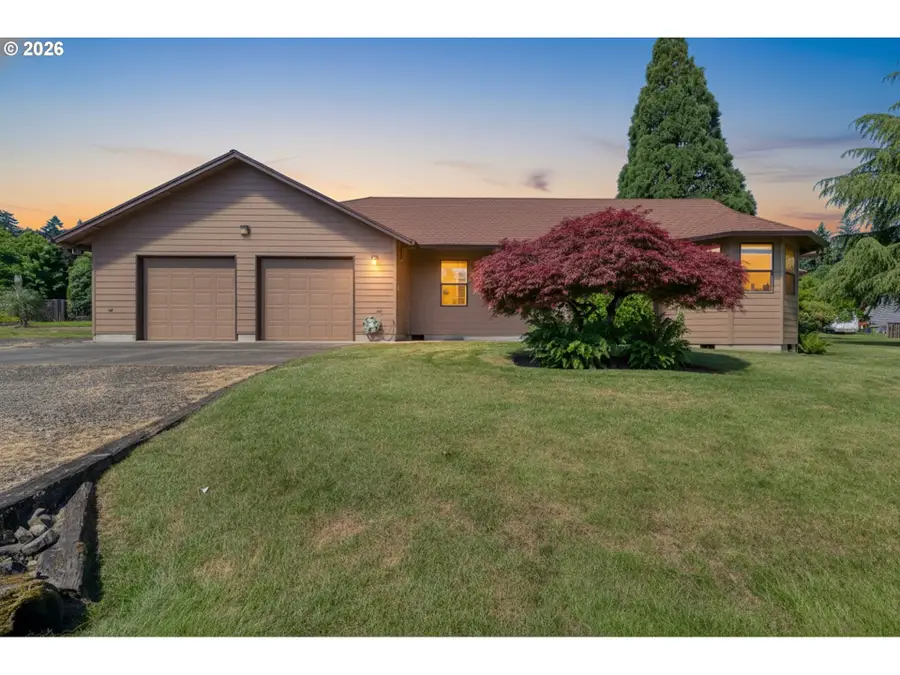 50541 Hillcrest Dr, Scappoose, OR 97056 - #2