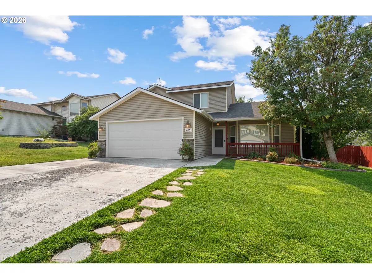 486 E Autumn Ave, Hermiston, OR 97838 - #1