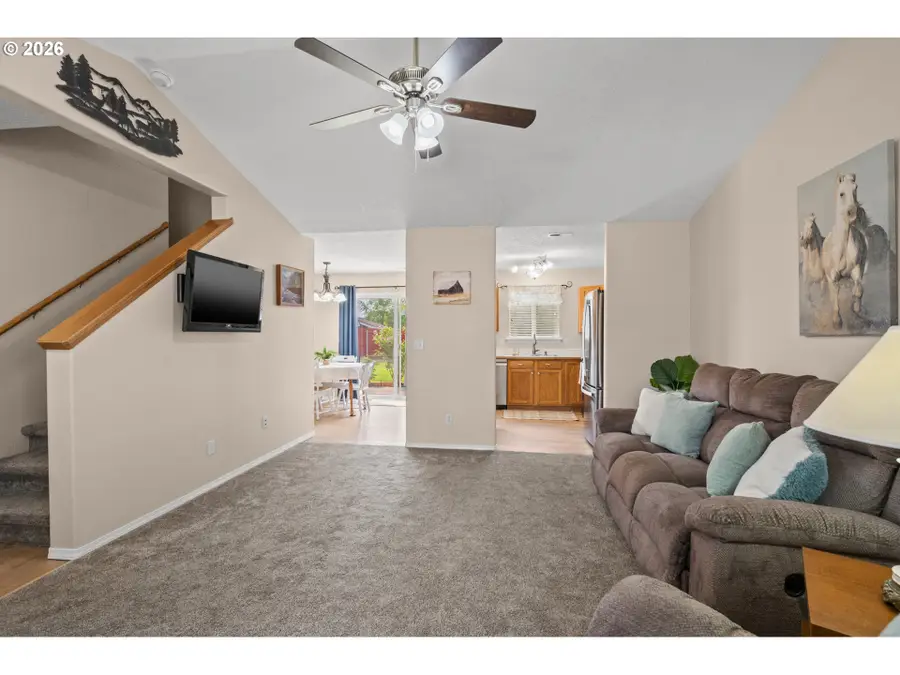 486 E Autumn Ave, Hermiston, OR 97838 - #2