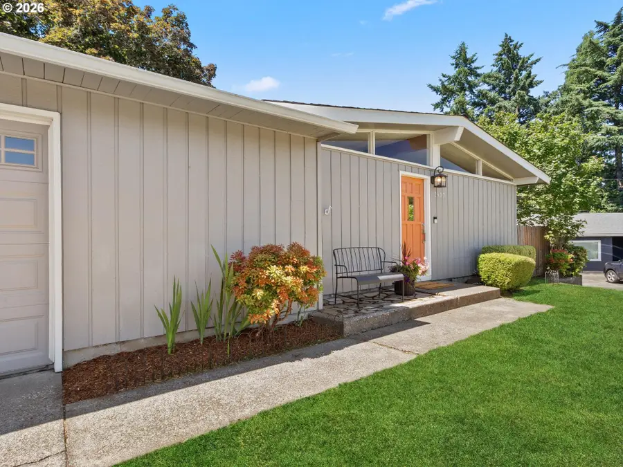 2637 NE 138th Pl, Portland, OR 97230 - #2