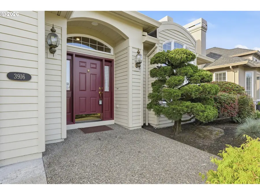3916 NW Fall Creek Pl, Portland, OR 97229 - #3