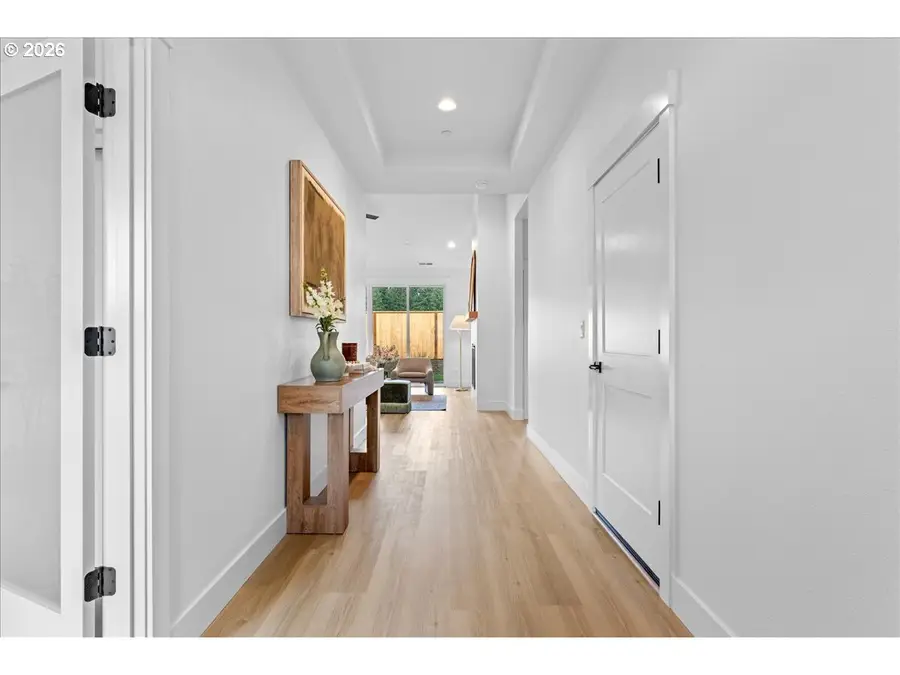 789 Riley Dr, Silverton, OR 97381 - Image #2