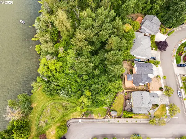 3902 NE 203rd Ave, Fairview, OR 97024