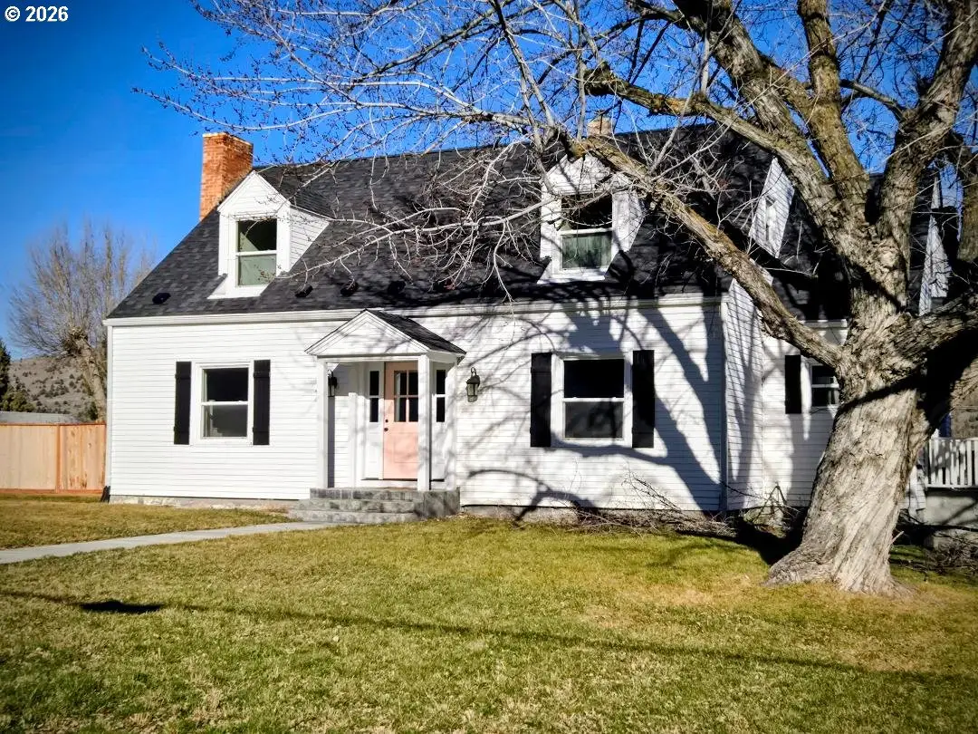 633 SE Hillcrest Rd, John Day, OR 97845 - #1