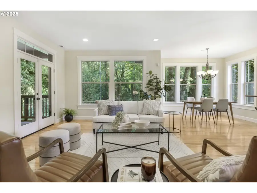 1862 E 43rd Ave, Eugene, OR 97405 - #2