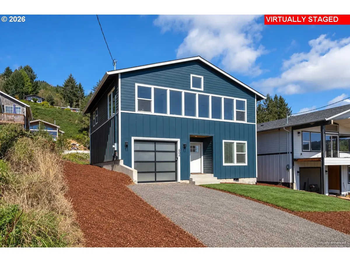 604 Evergreen Ave, Garibaldi, OR 97118 - #1