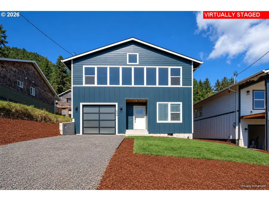 604 Evergreen Ave, Garibaldi, OR 97118 - #2
