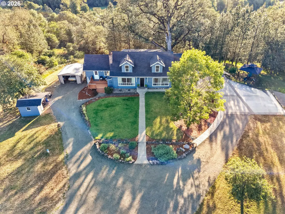 905 NE Third St, Oakland, OR 97462 - #1