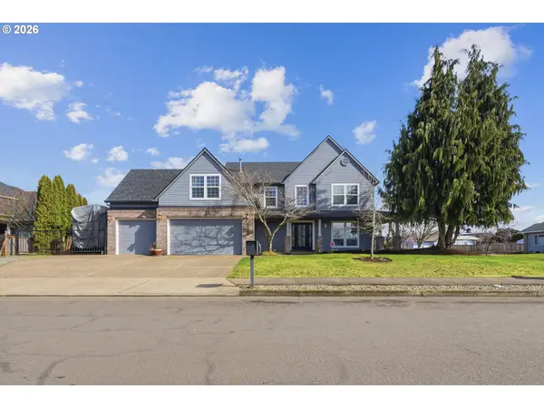 11721 Salmonberry Dr, OregonCity, OR 97045