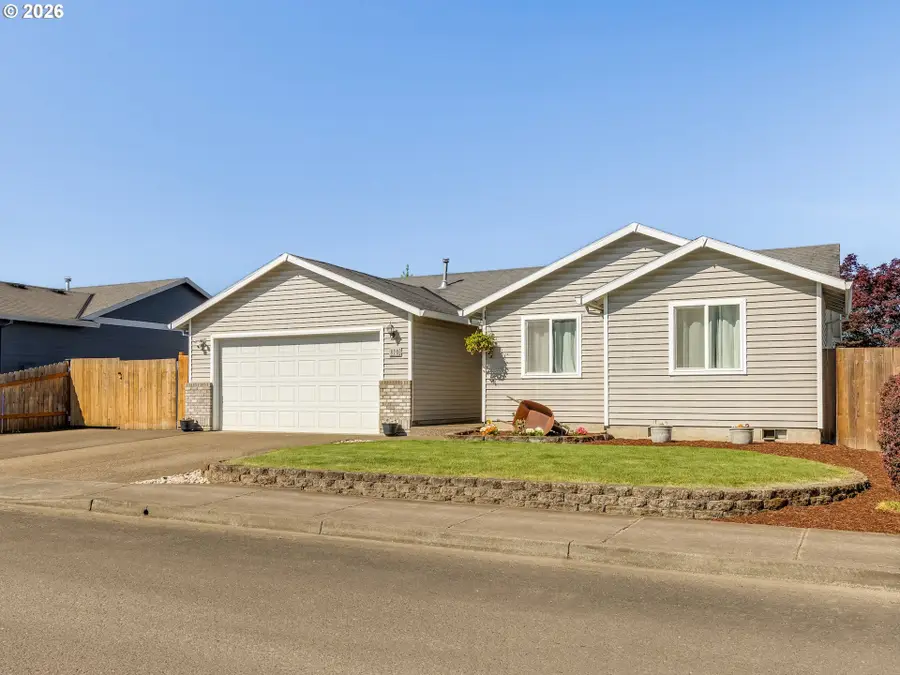 810 Columbia Dr, Molalla, OR 97038 - #3