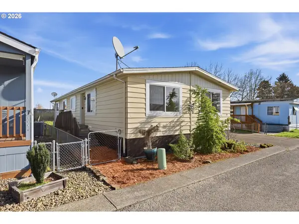 300 SW 7th Ave #97, BattleGround, WA 98604