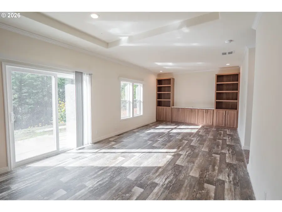 42276 Winberry Creek Rd, Fall Creek, OR 97438 - #3