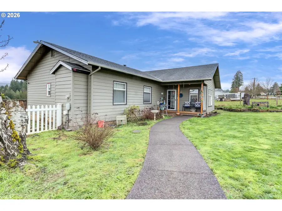 30518 S Wall St, Colton, OR 97017 - #2