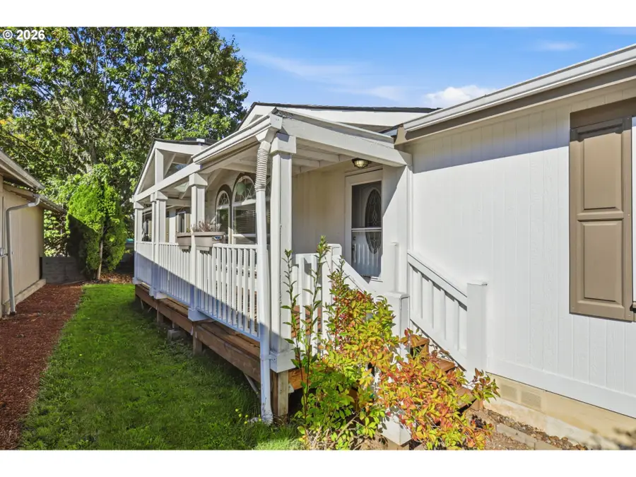 1271 SW Phyllis Dr, McMinnville, OR 97128 - #3