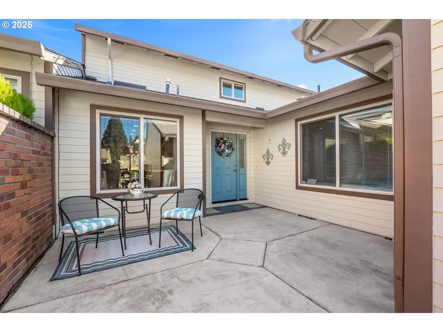 10350 SW Greenleaf Ter, Tigard, OR 97224 - #3