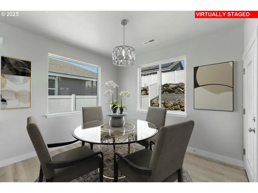 893 E Autumn Ave, Hermiston, OR 97838 - Image #3