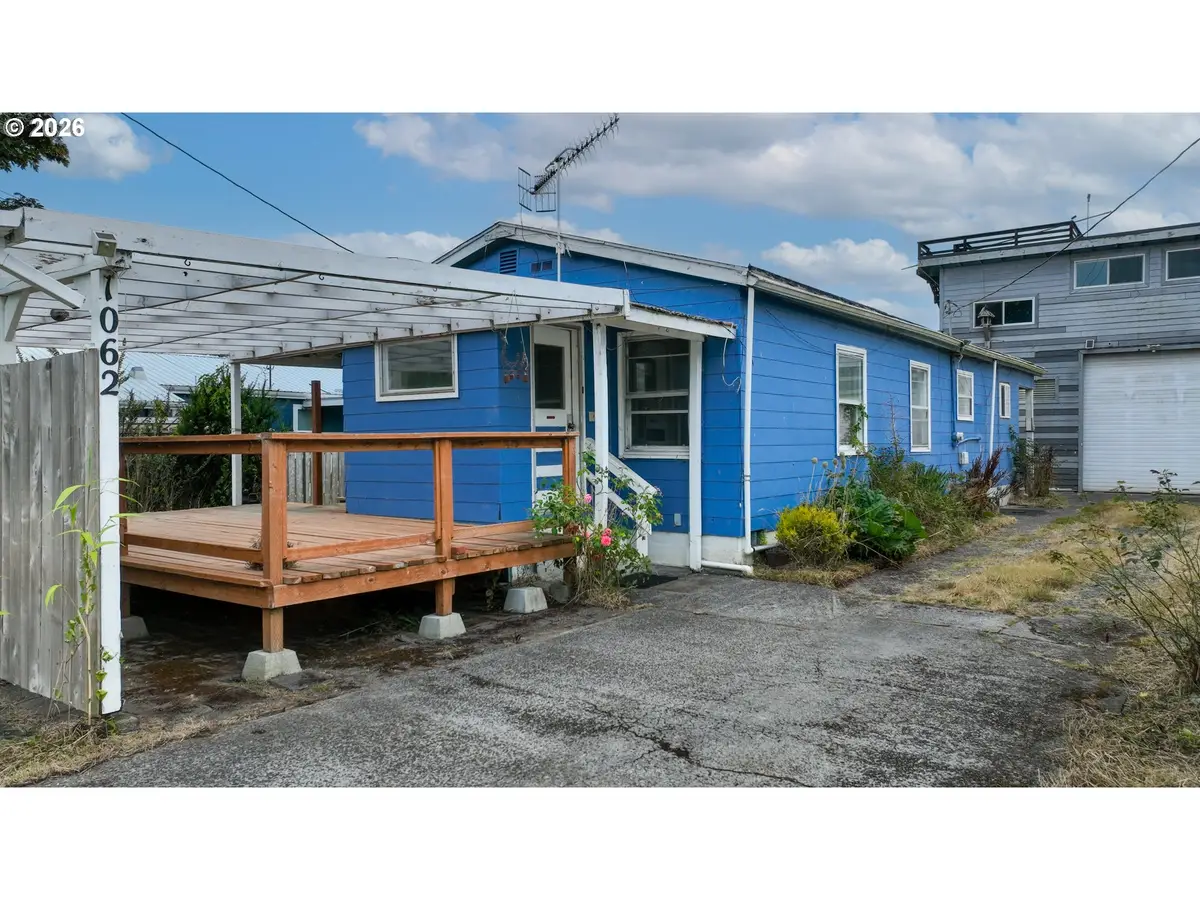 1062 NW Warrenton Dr, Warrenton, OR 97146 - #1