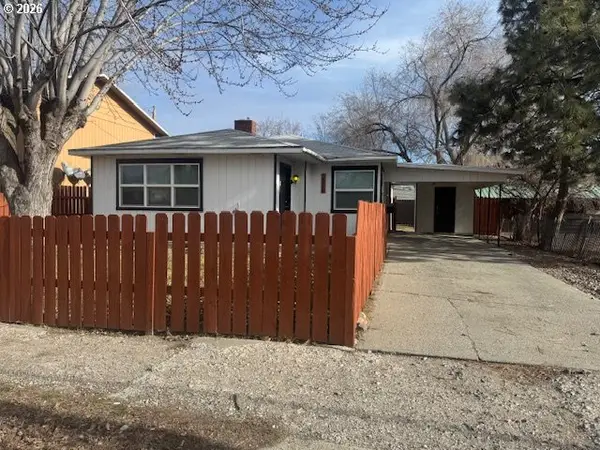 2330 9th St, BakerCity, OR 97814