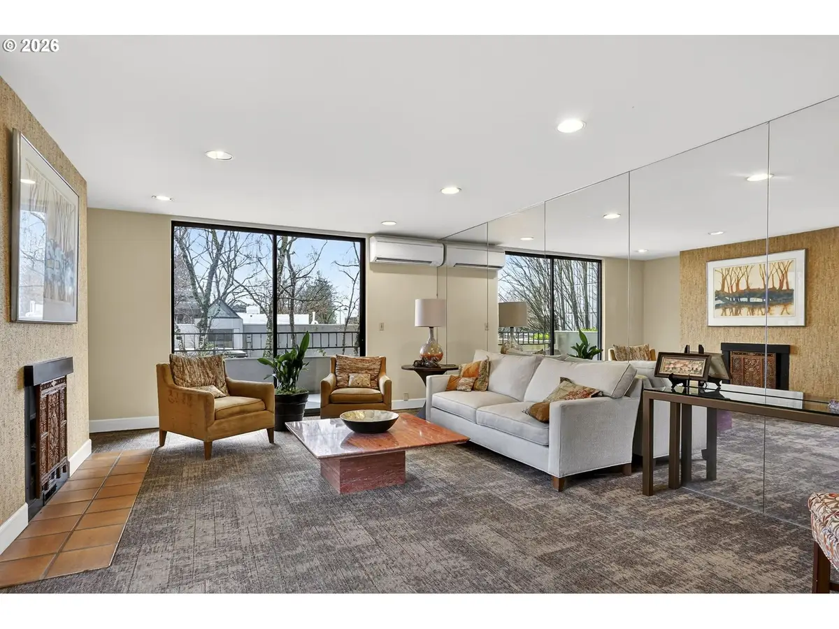 2309 SW 1st Ave #242, Portland, OR 97201 - Image #1