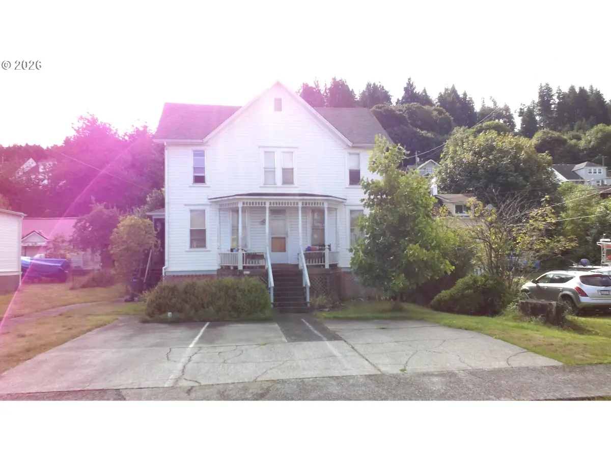 3073 Grand Ave, Astoria, OR 97103 - Image #1