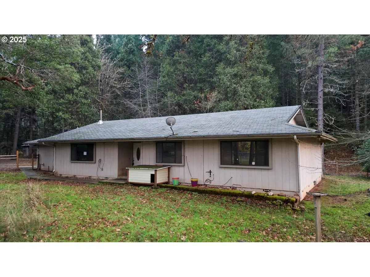 5201 Lake Shore Dr, Selma, OR 97538 - Image #1