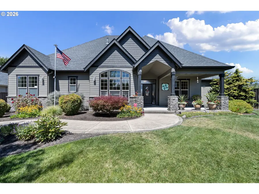 1588 W 12th Ave, Junction City, OR 97448 - #2