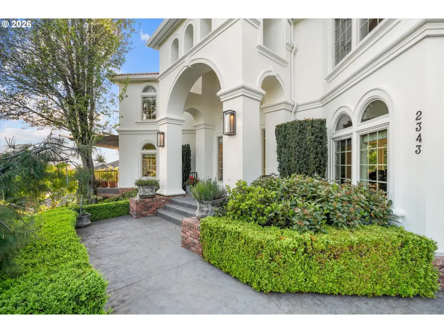 2343 NW Pinnacle Dr, Portland, OR 97229 - #2