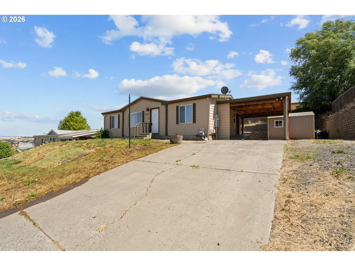3028 SW Overlook St, Pendleton, OR 97801 - #1