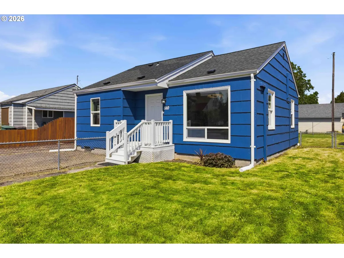 810 30th Ave, Longview, WA 98632 - #1