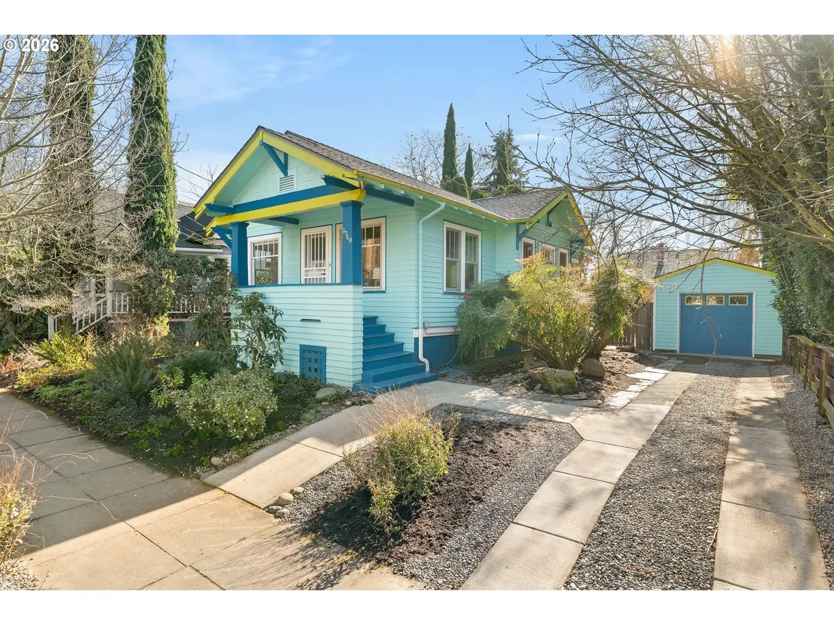 3740 SE Main St, Portland, OR 97214 - #1