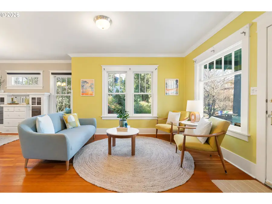 3740 SE Main St, Portland, OR 97214 - #3