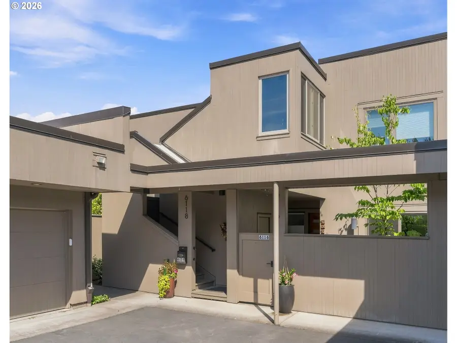 6118 S Riverpoint Ln, Portland, OR 97239 - #2