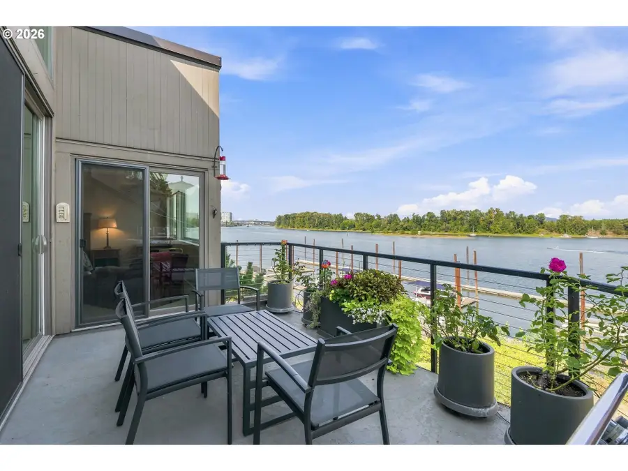 6118 S Riverpoint Ln, Portland, OR 97239 - #3