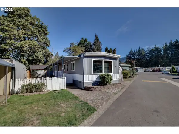 3950 Coburg Rd #44, Eugene, OR 97408