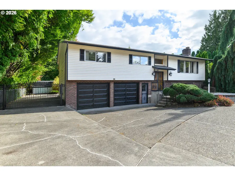 820 NE 168th Pl, Portland, OR 97230 - #2