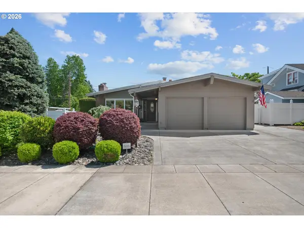 1525 Willamette Falls Dr, WestLinn, OR 97068