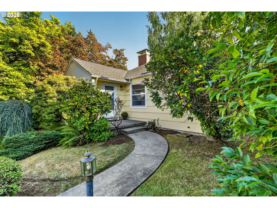 4116 NE Hazelfern Pl, Portland, OR 97232 - #3