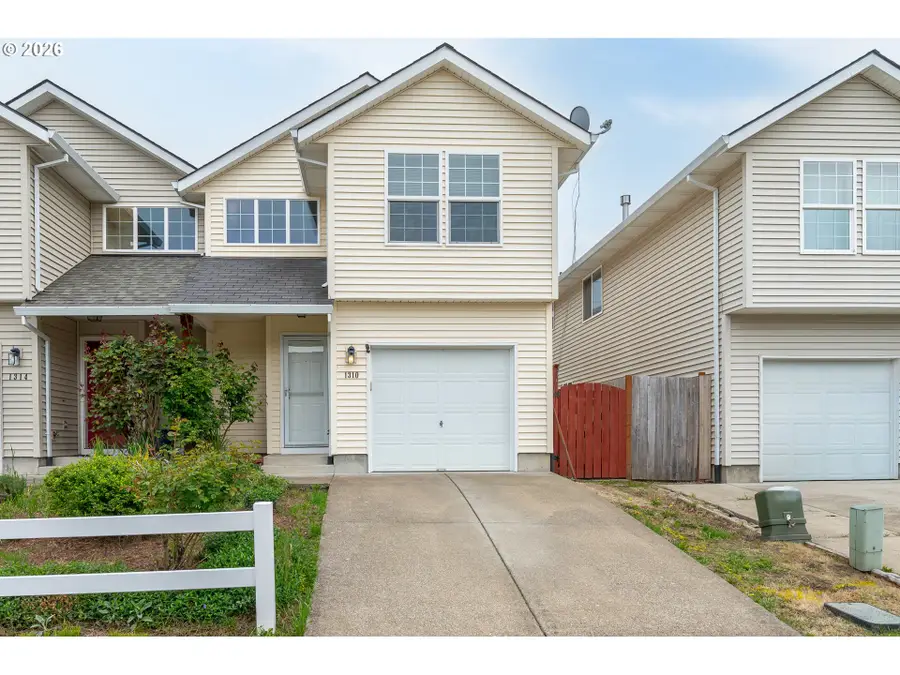 1310 N Parkside Ln, Newberg, OR 97132 - #2