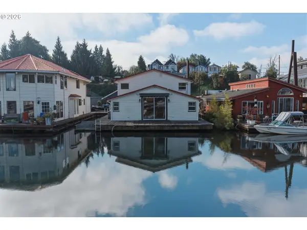 205 N Bridgeton Rd #W-9, Portland, OR 97217