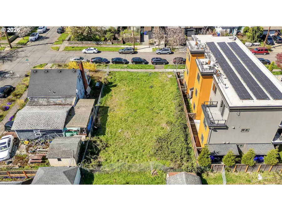 6810 N Greenwich Ave, Portland, OR 97217 - #2