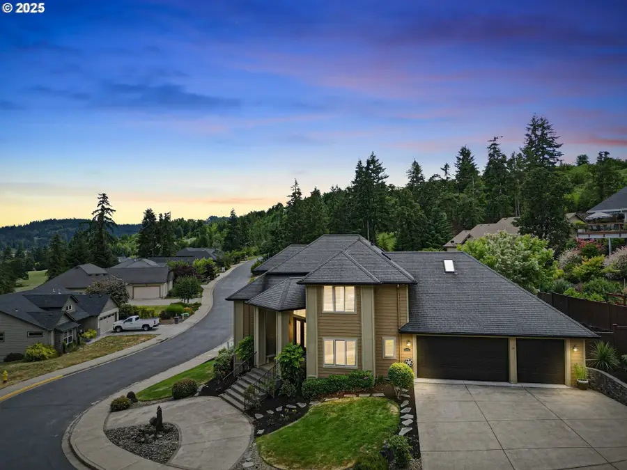 1155 Holly Ave, Cottage Grove, OR 97424 - #2