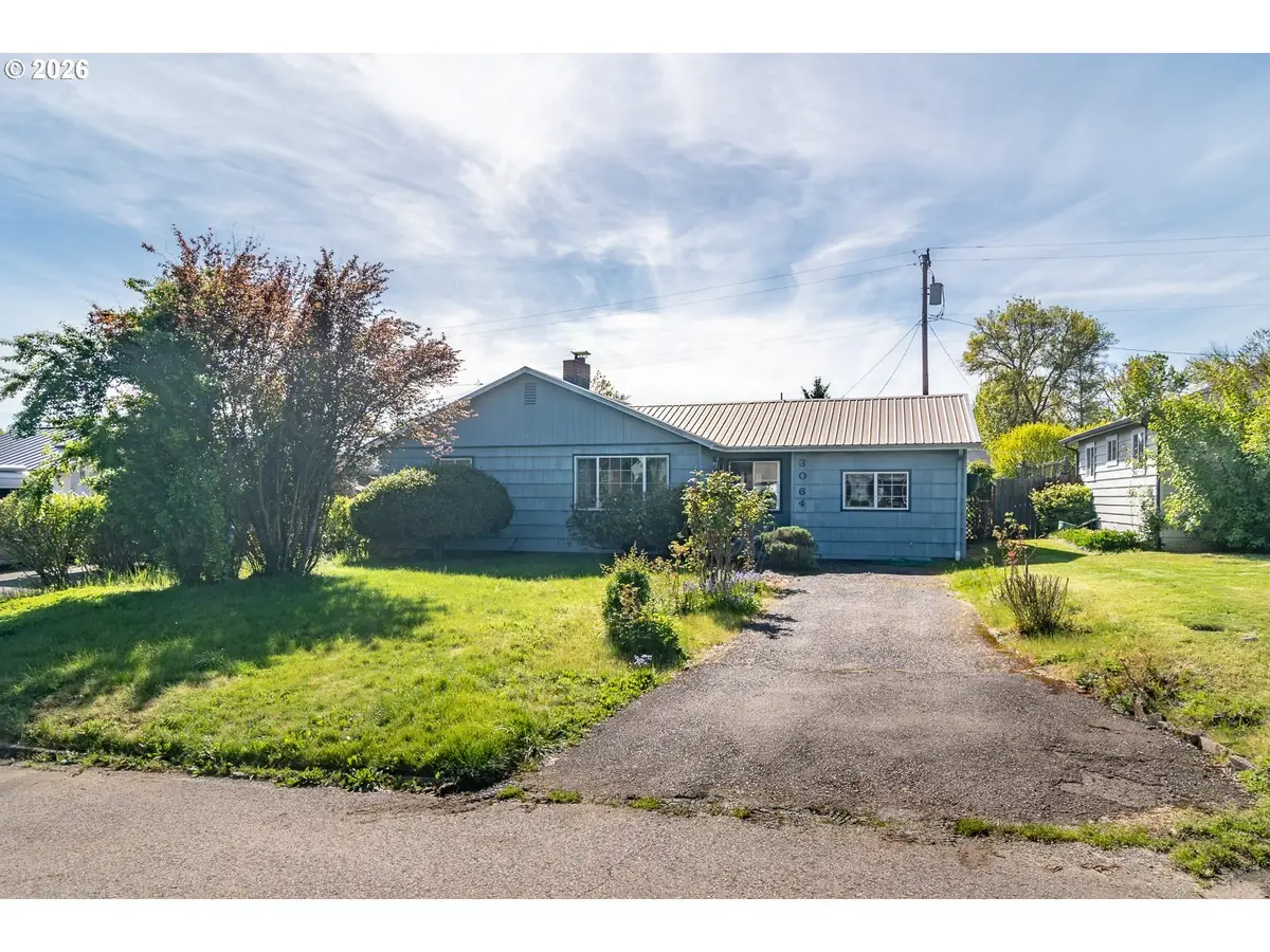 3064 NE Porter St, Roseburg, OR 97470 - #1