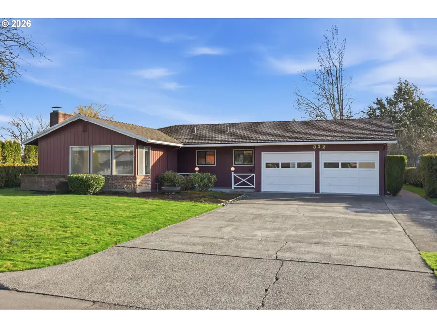 922 NE Donelson Rd, Hillsboro, OR 97124 - #2