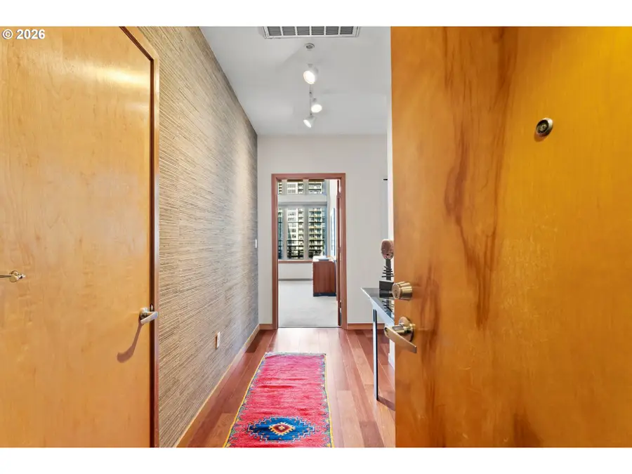 1030 NW Johnson St #611, Portland, OR 97209 - #2