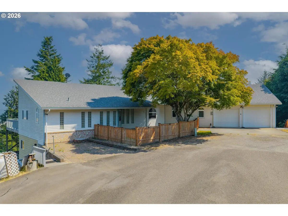 770 18th Ave, Coos Bay, OR 97420 - #1